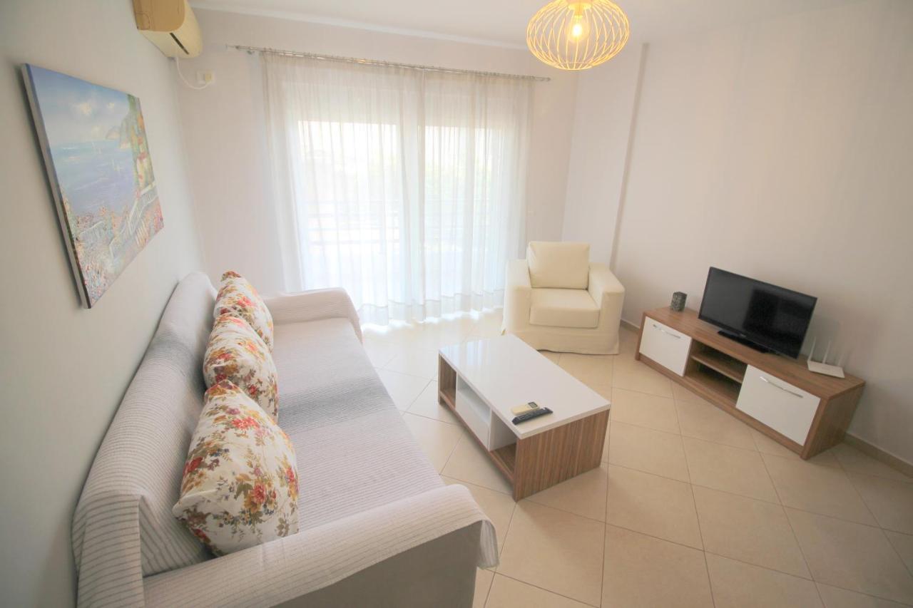 Kosta'S City Apartment Саранде Екстериор снимка